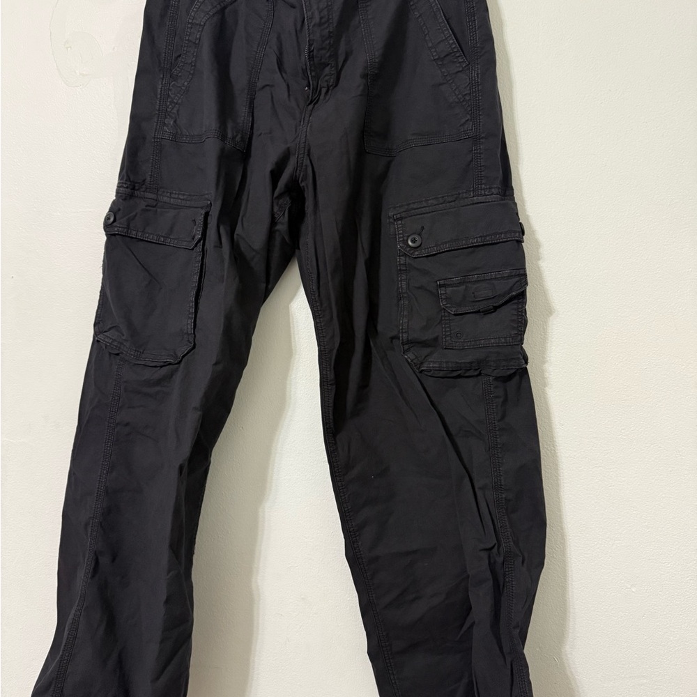American Eagle - Women’s Black Cargo Pants Size 14